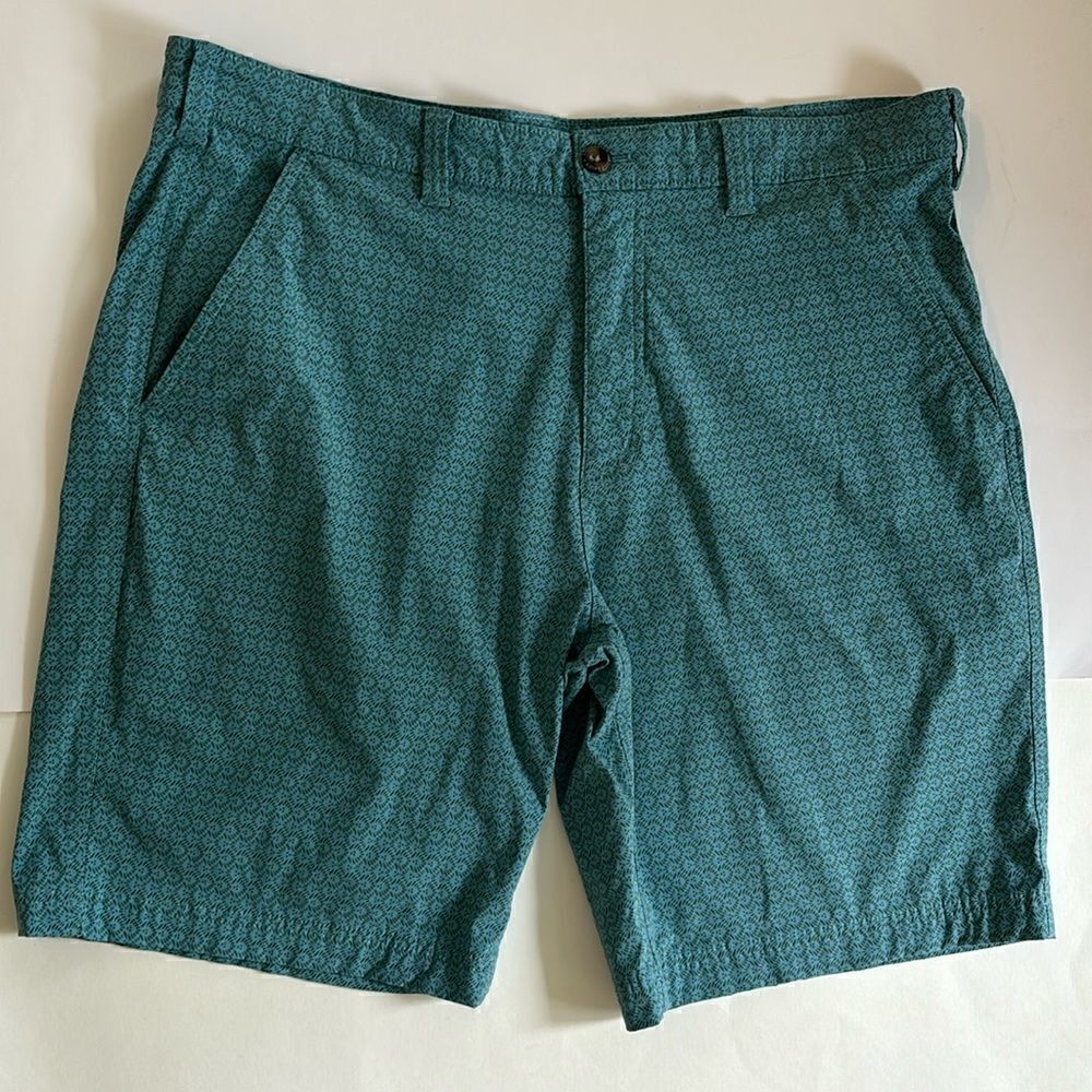 Eddie Bauer Teal Print Travex Bermuda Shorts Nylon Spandex Fabric Size 38